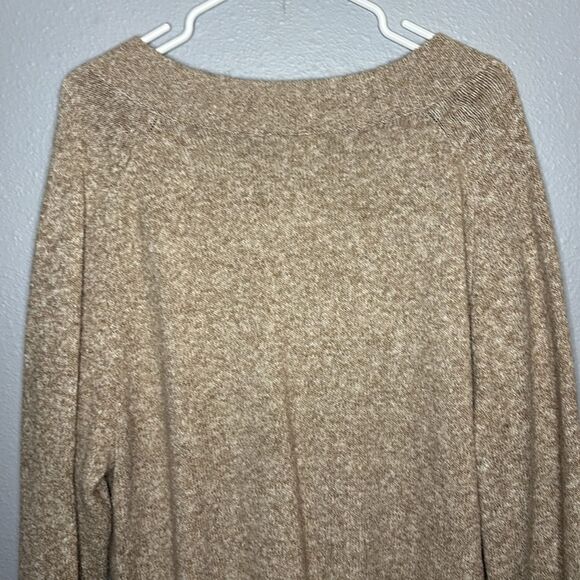 A New Day Tan Brown Vneck Oversized Knit Sweater Size Large - Picture 8 of 9